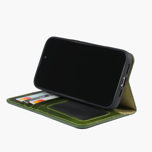 Wachikopa leather case compatible with iPhone 16 Pro Max with card slot