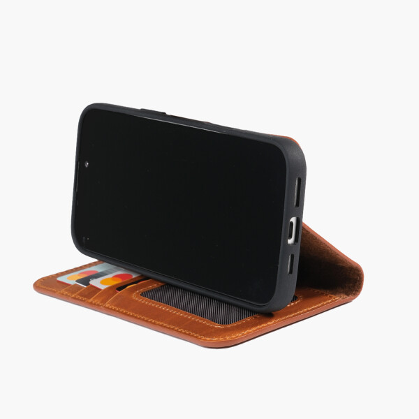 Funda de piel Wachikopa compatible con iPhone 16 Pro con ranura para tarjetas