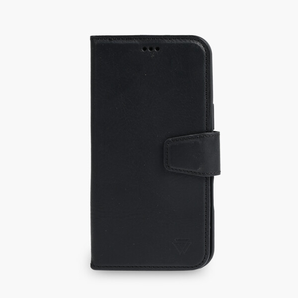 Wachikopa leather case compatible with iPhone 16 Plus with card slot