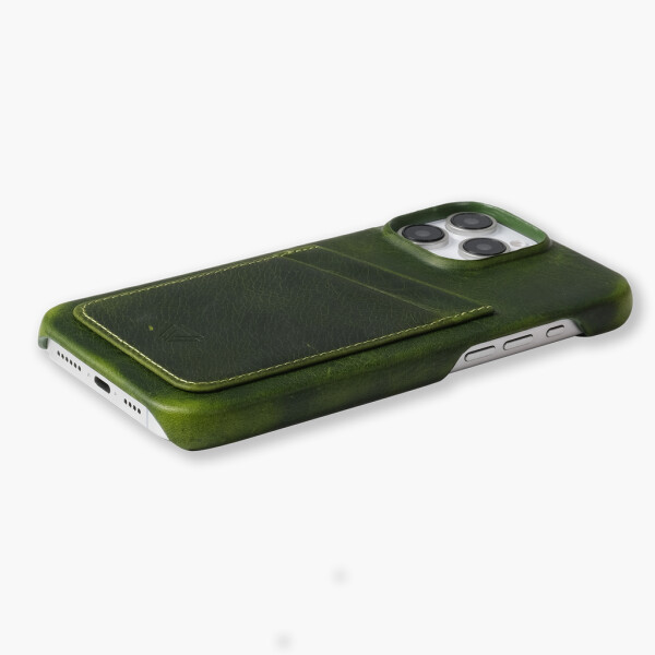 Capa de couro Wachikopa Full Wrap para iPhone 16 Pro com compartimentos para cartões.