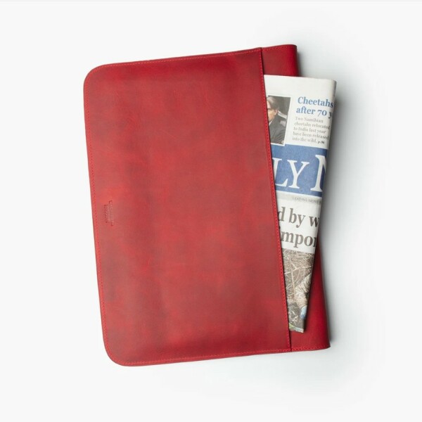 Wachikopa leather case for MacBook Pro 14" with card slot