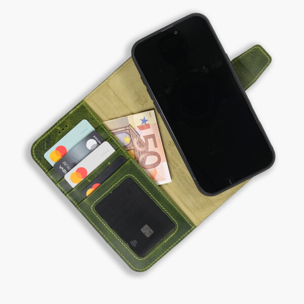 Funda de piel Wachikopa compatible con iPhone 16 con ranura para tarjetas