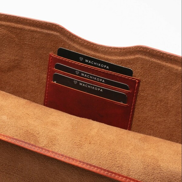Wachikopa leather case for MacBook Pro 14" with card slot