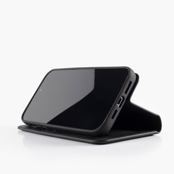 Wachikopa leather case compatible with iPhone 15 with card slot