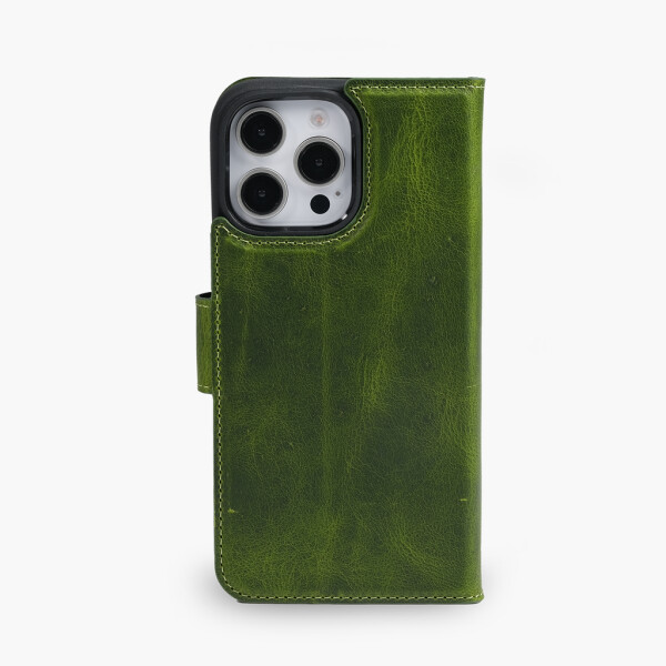 Wachikopa leather case compatible with iPhone 16 Pro with card slot