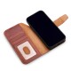 Capa de couro Wachikopa para iPhone 17 Pro com compartimento para cartão e MagSafe.